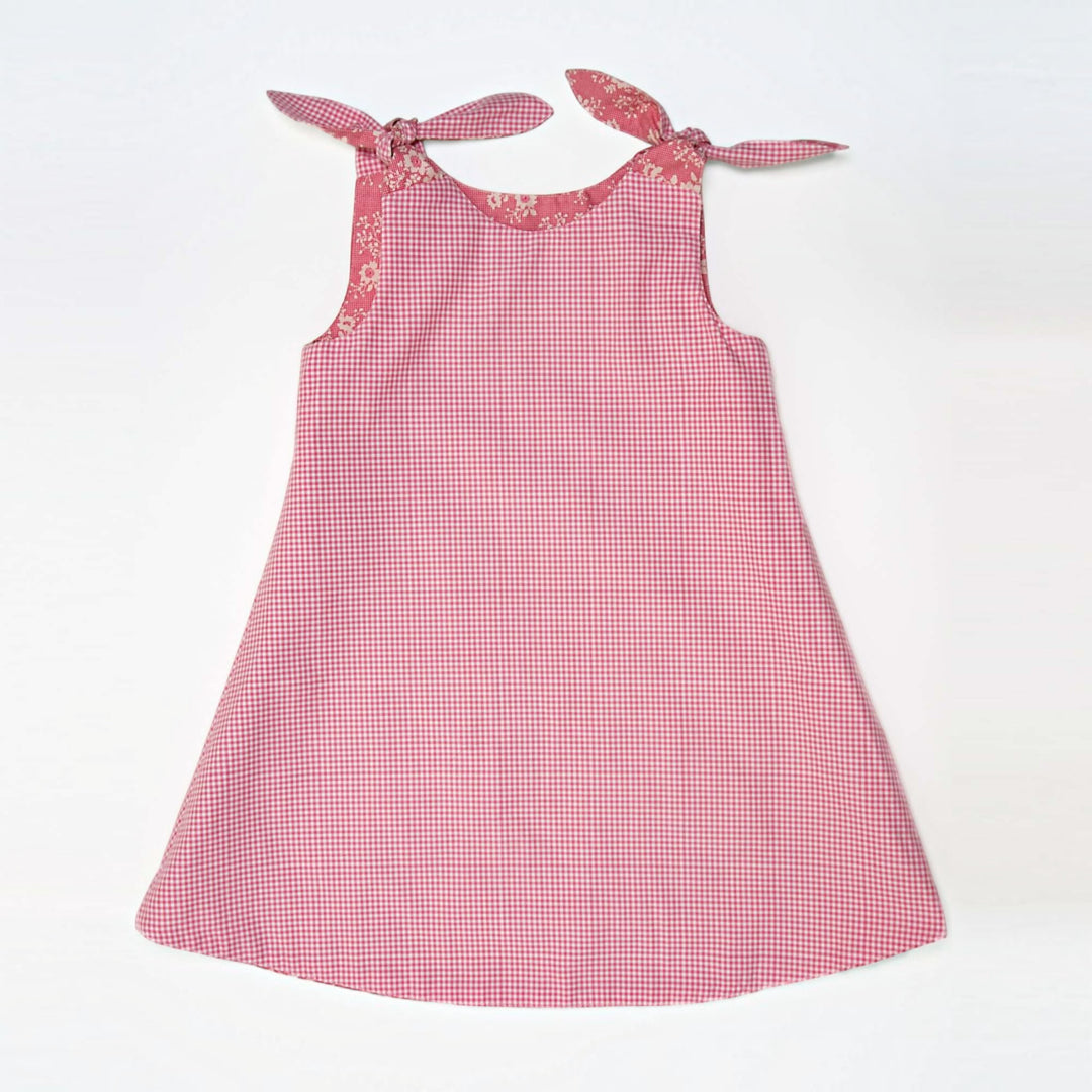 Tunika Kleid pdf Schnittmuster JULE ANTONIA STEFFI – 3-in-1 74/80–146/152 in rotem Karomuster mit Schleifen