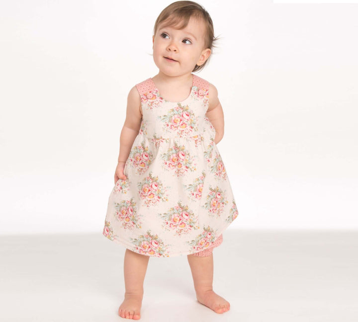 Schnittmuster Baby Twinset Babykleid Hängerchen und Pumphose CLARA EMI - süßes Babykleid mit Blumenmuster.