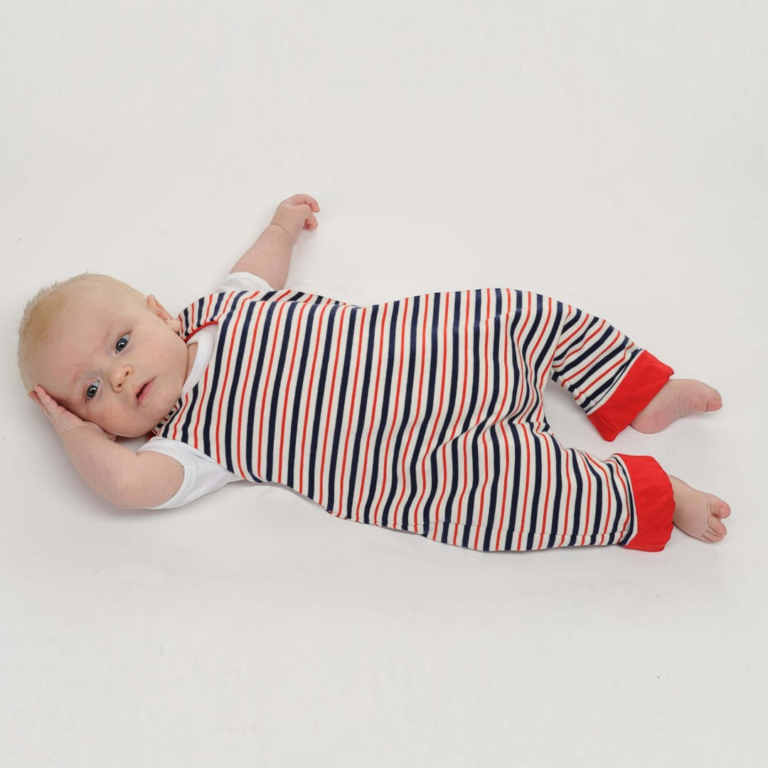 Baby Strampler PDF Schnittmuster LEO – Druckknopfleiste & Beinumschlag 56/62–92/98, gestreifter Baby Overall