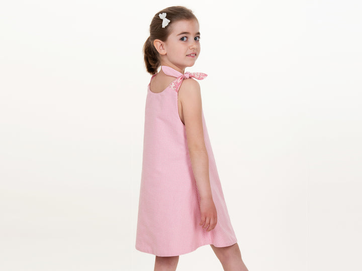 Schnittmuster Mädchenkleid STEFFI in rosa, Modell für Mädchen von Gr. 74 bis 152, ideal für den Sommer.