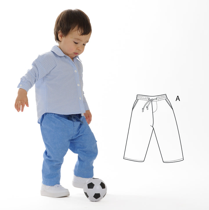 Schnittmuster Hose für Baby und Kinder NOAH - Jungen Größen 68-122, Baby spielt mit Ball in blauer Hose.