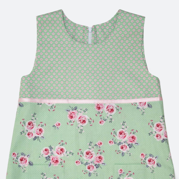 Mädchenkleid PDF Schnittmuster GEMMA – A-Linie mit Reißverschluss 92/98–152/158, ärmelloses Kleid mit floralem Design.