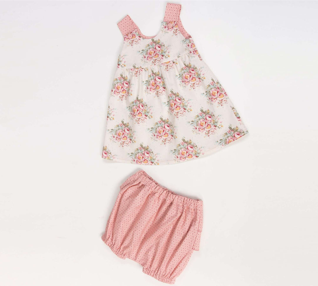 Schnittmuster Baby Twinset Babykleid Hängerchen und Pumphose CLARA EMI in floral design