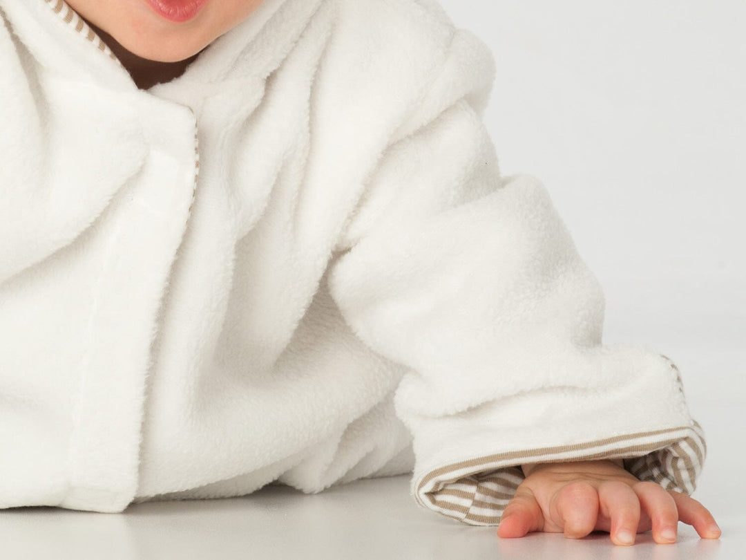 Baby Nähmuster Digitaler Download Hooded Strampler Design Säuglingskleidung Nähprojekt PDF Format Komplette Anleitung Zwei Stilvarianten Neugeborenen bis Kleinkind Größen Moderne Baby Kleidung Design Einfacher Nähplan Professionelles Schnittmuster Layout