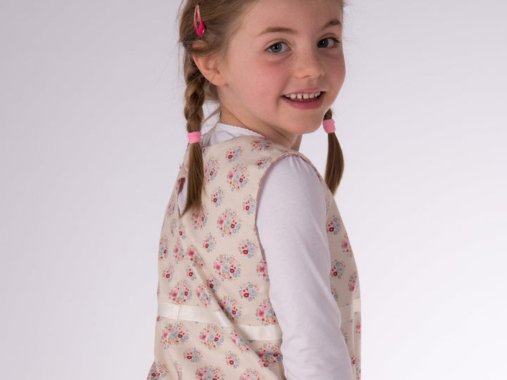 Mädchen Kleid mit Tropfenausschnitt ELENA Schnittmuster Ebook pdf Schnittmuster PDF Ebook download Patternforkids 