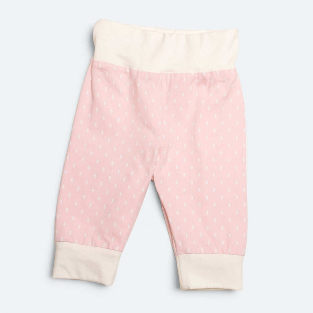 Baby Wendehose PDF Schnittmuster LUCCA – Jerseyhose mit Bündchen 62/68–98/104 in pinkem Design mit Rippbund.