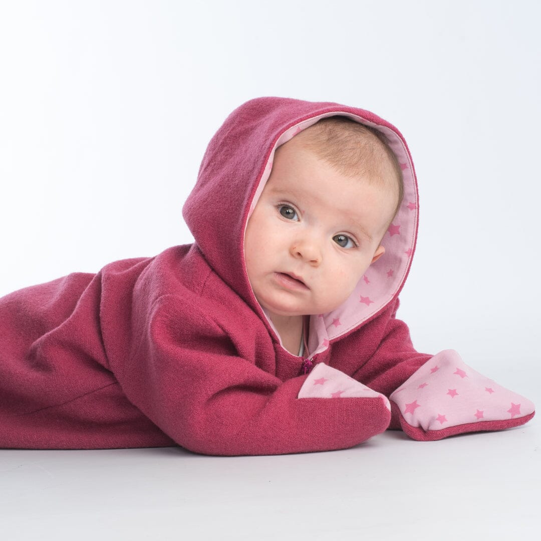Digitales Nähmuster Baby Kleidung Design PDF Download Jumpsuit Kollektion Säuglingskleidung Nähprojekt Bundle Größenbereich Ein Monat bis Achtzehn Monate Reißverschluss Design Optionen Bündchen Variationen Komplette Anleitung Sofortiger Download Format