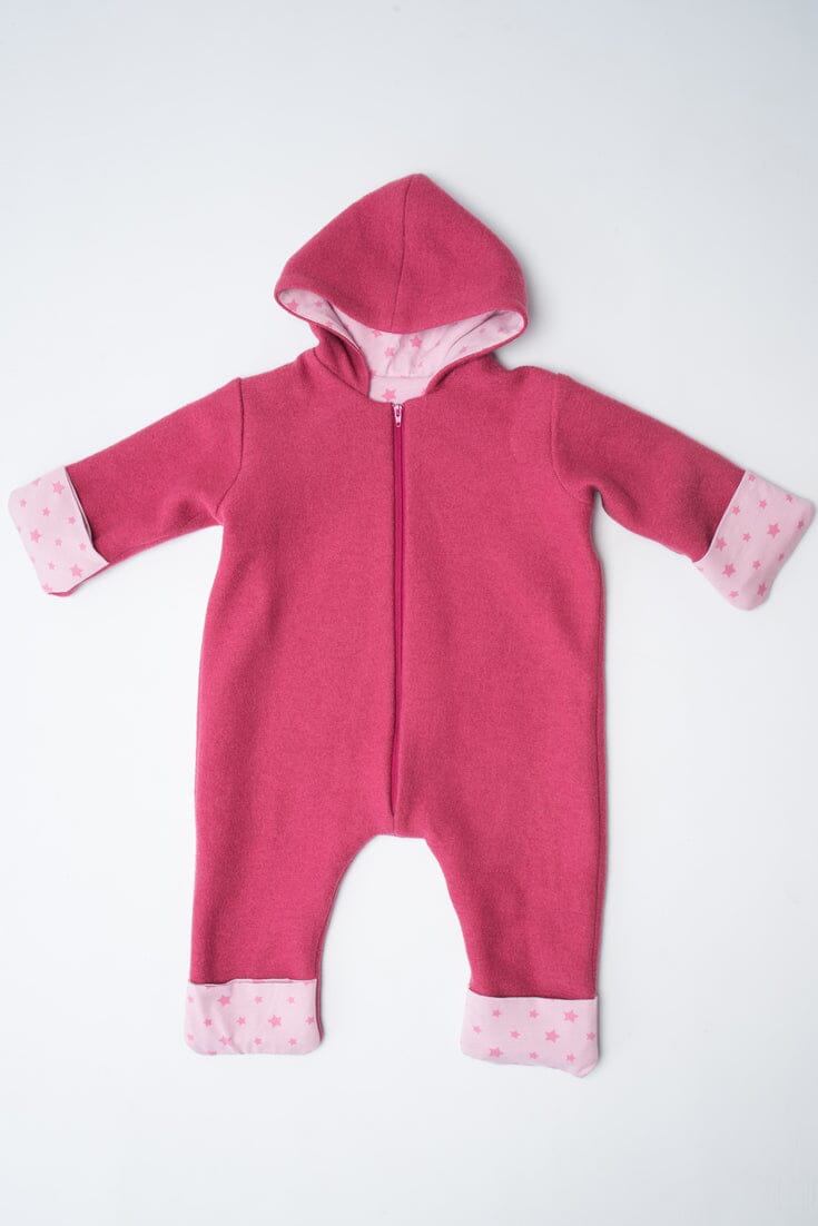 Digitales Nähmuster Baby Kleidung Design PDF Download Jumpsuit Kollektion Säuglingskleidung Nähprojekt Bundle Größenbereich Ein Monat bis Achtzehn Monate Reißverschluss Design Optionen Bündchen Variationen Komplette Anleitung Sofortiger Download Format