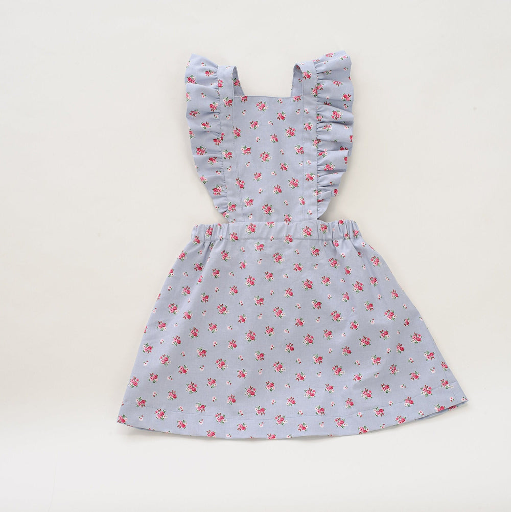 Schnittmuster-Tutorial, anfängerfreundliches Design, Sommerkleid-Kollektion, Baby- und Kleinkind-Mädchengrößen, elastischer Bund, gefüttertes Miederdetail, geraffter Rockstil, Vintage-inspirierter Look, leicht verständliche Anleitung, Fotoanleitung, komplett